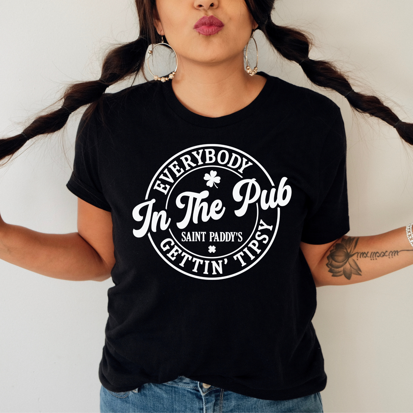 Everybody Getting Tipsy in the Pub on St. Paddy's Day t-shirt