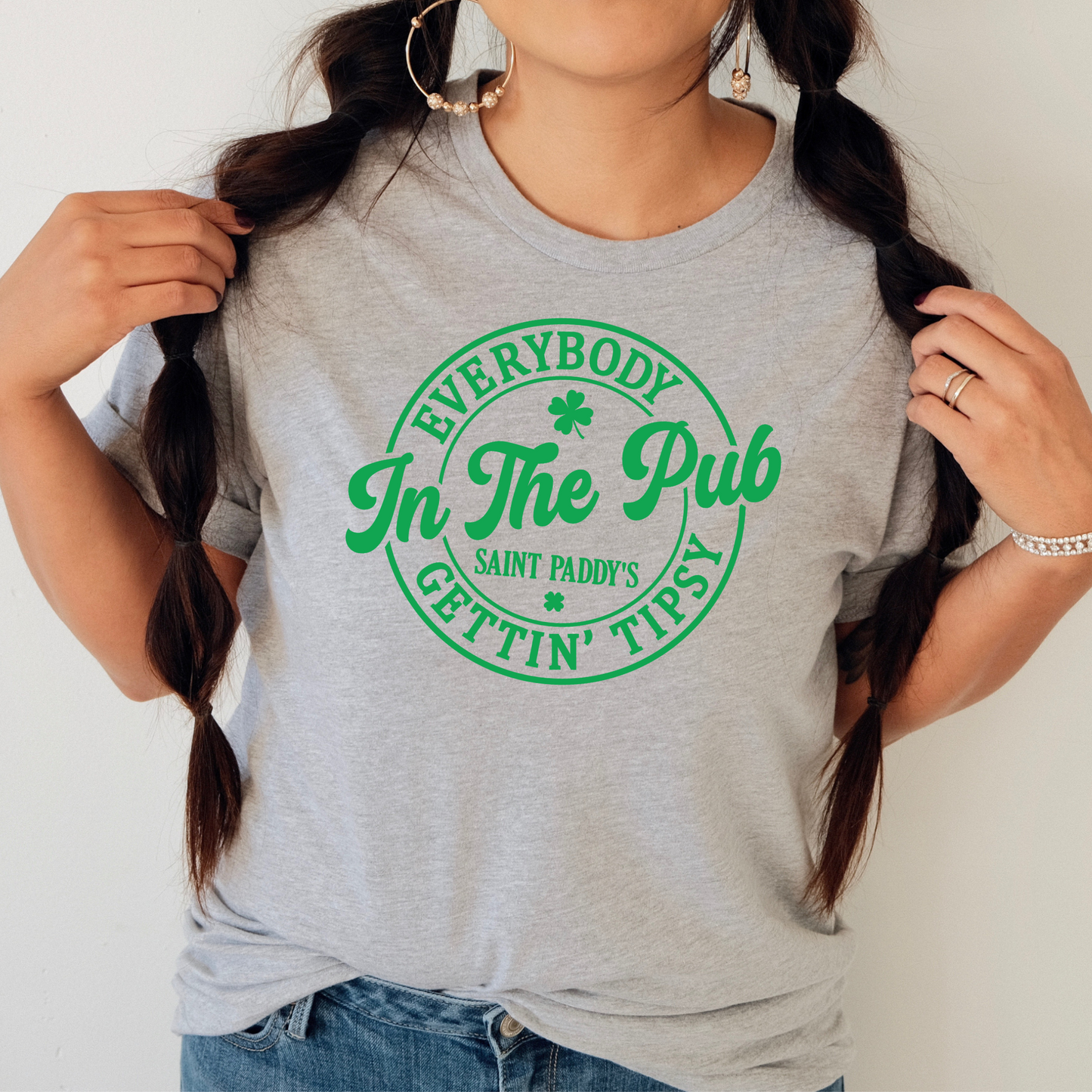 Everybody Getting Tipsy in the Pub on St. Paddy's Day Tee