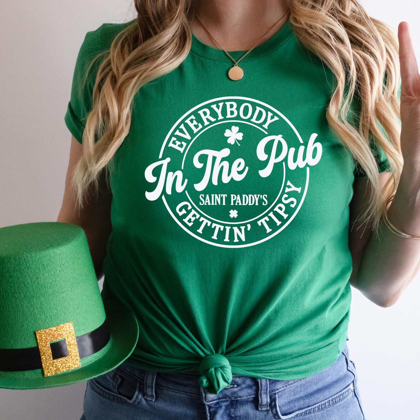 Everybody Getting Tipsy in the Pub on St. Paddy's Day t-shirt
